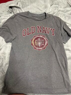 Old Navy Gray Short-Sleeve Tee with Red Logo